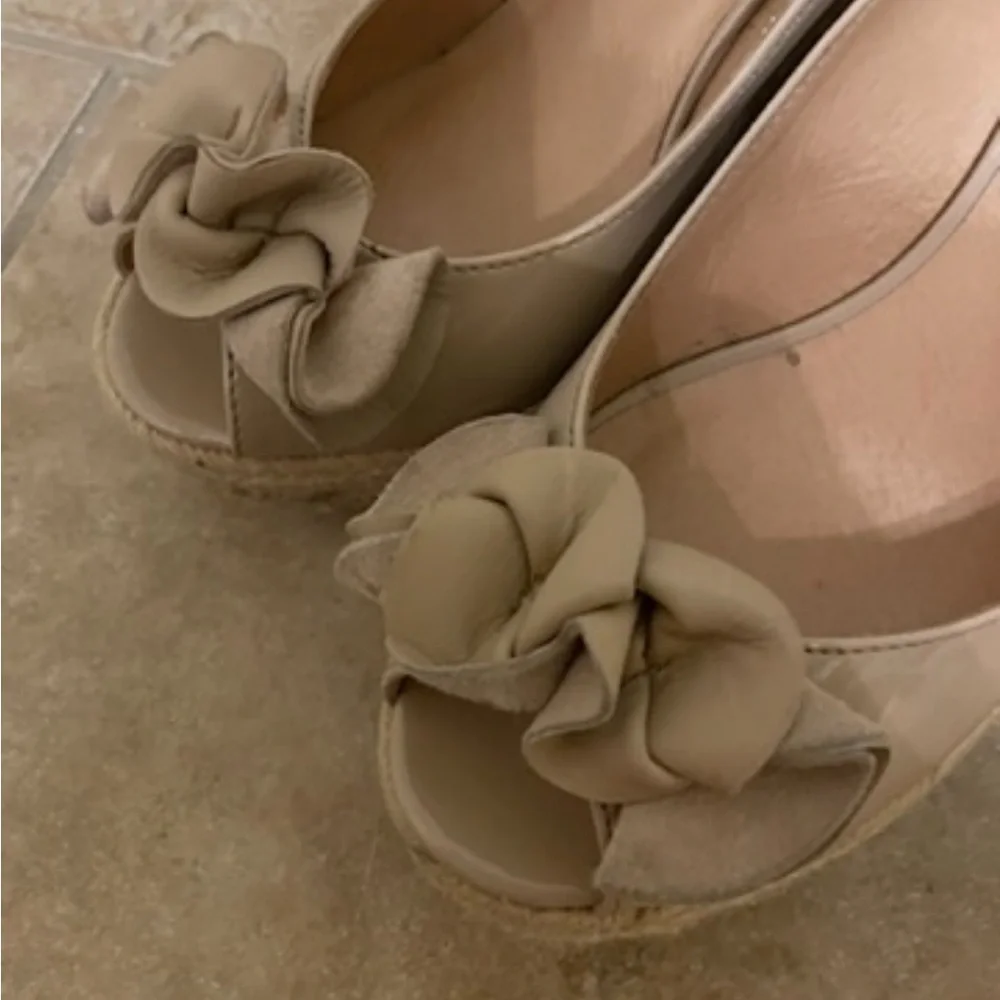 Steve Madden Blush Wedges Size 8